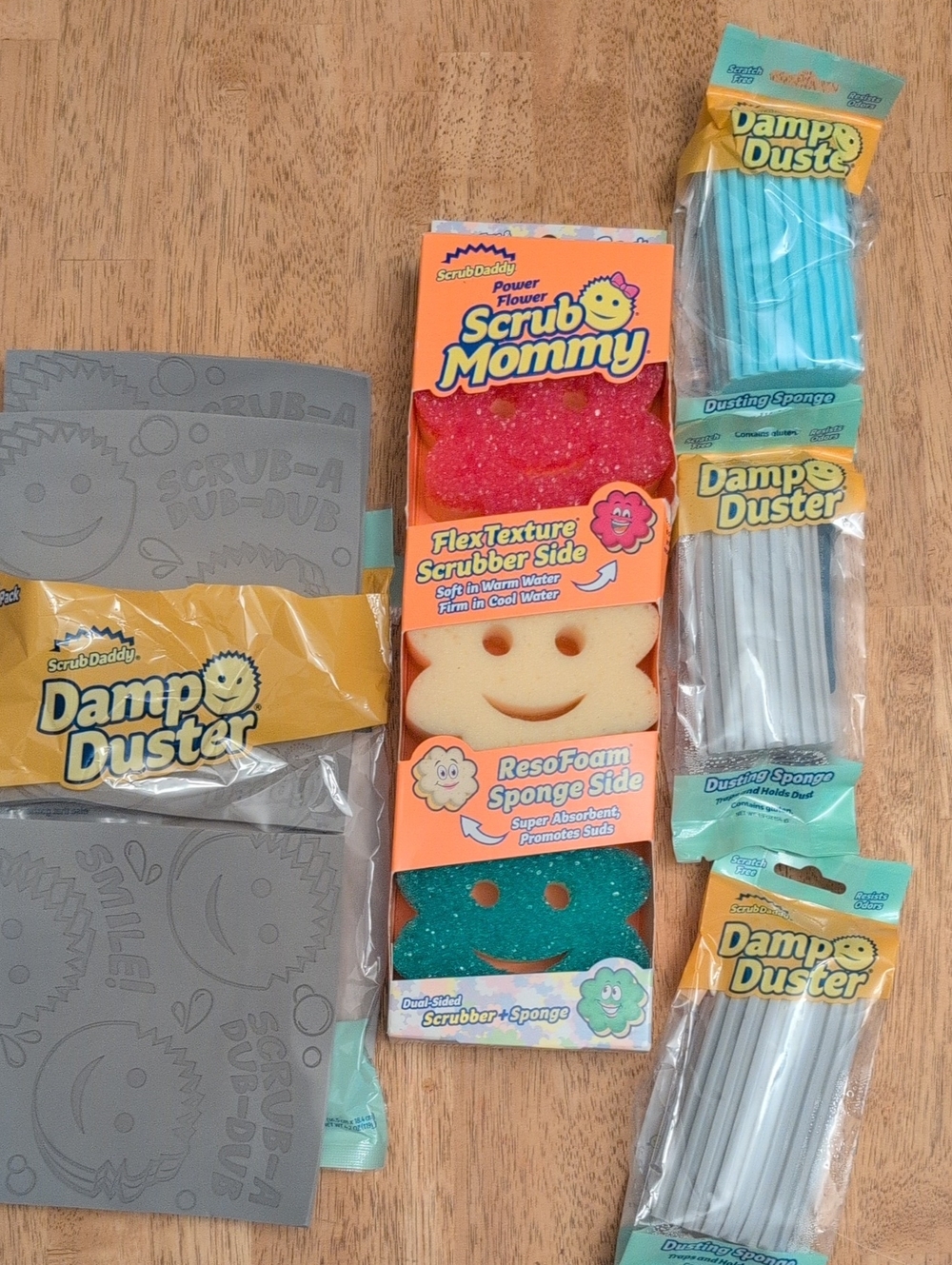 Scrub Daddy Set Of 3 Scrub Mommy Sponges 🌼& 6 Damp Dusters Cleaning Combo
